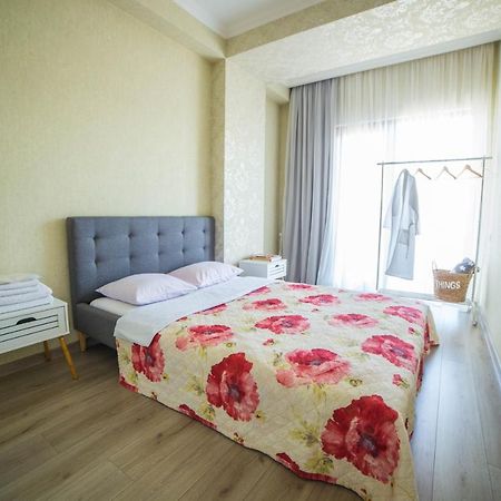 Comfy Apartment Тбилиси Екстериор снимка