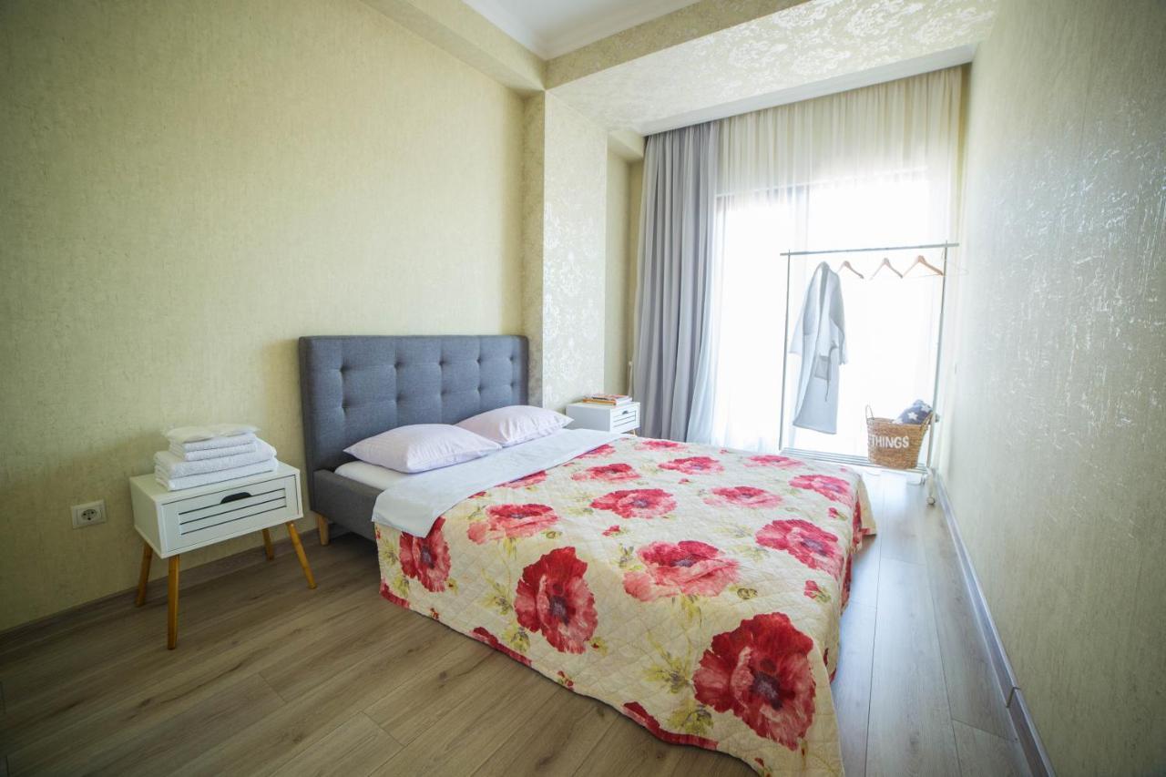 Comfy Apartment Тбилиси Екстериор снимка
