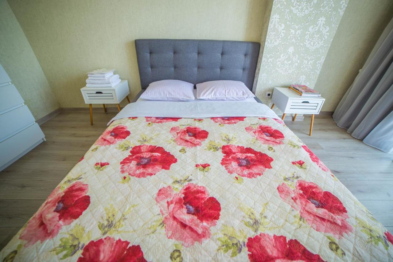 Comfy Apartment Тбилиси Екстериор снимка