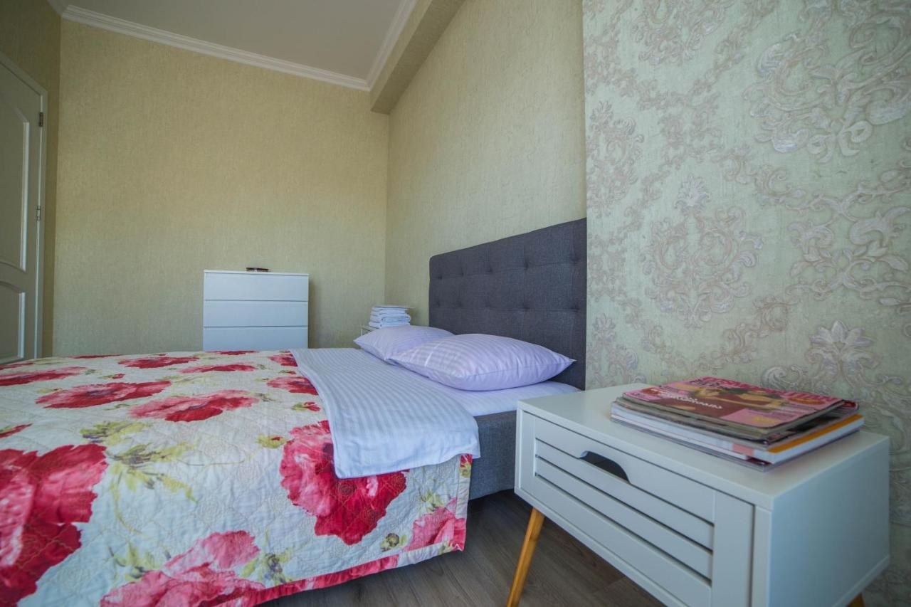 Comfy Apartment Тбилиси Екстериор снимка