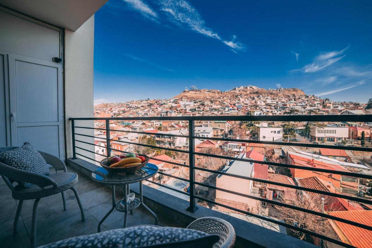 Comfy Apartment Тбилиси Екстериор снимка