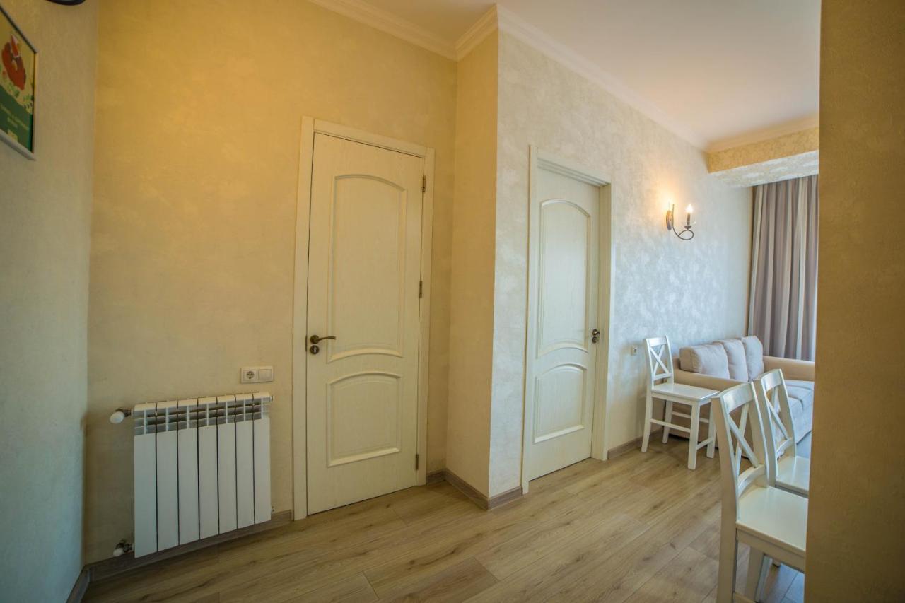 Comfy Apartment Тбилиси Екстериор снимка