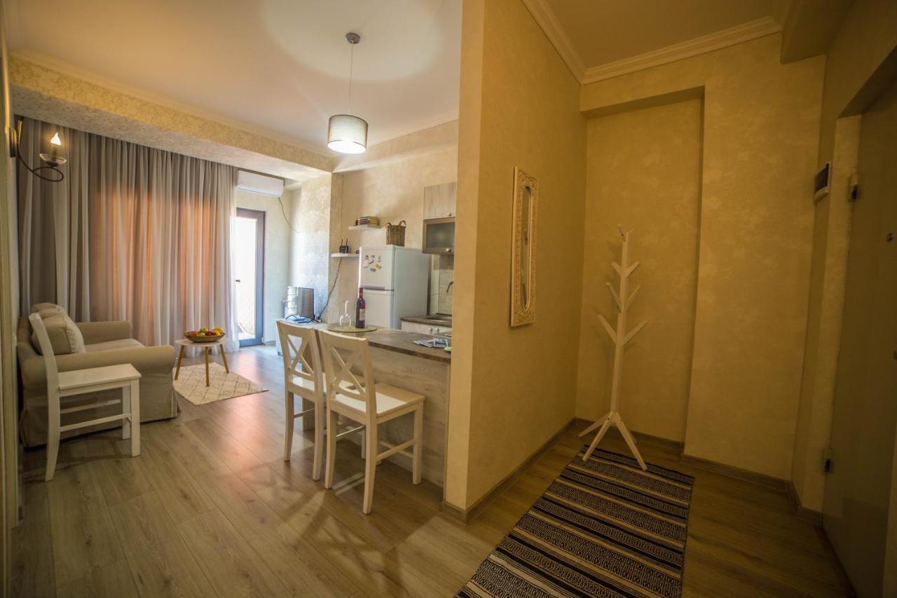 Comfy Apartment Тбилиси Екстериор снимка