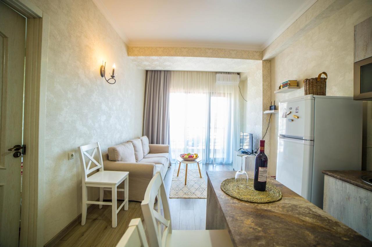 Comfy Apartment Тбилиси Екстериор снимка
